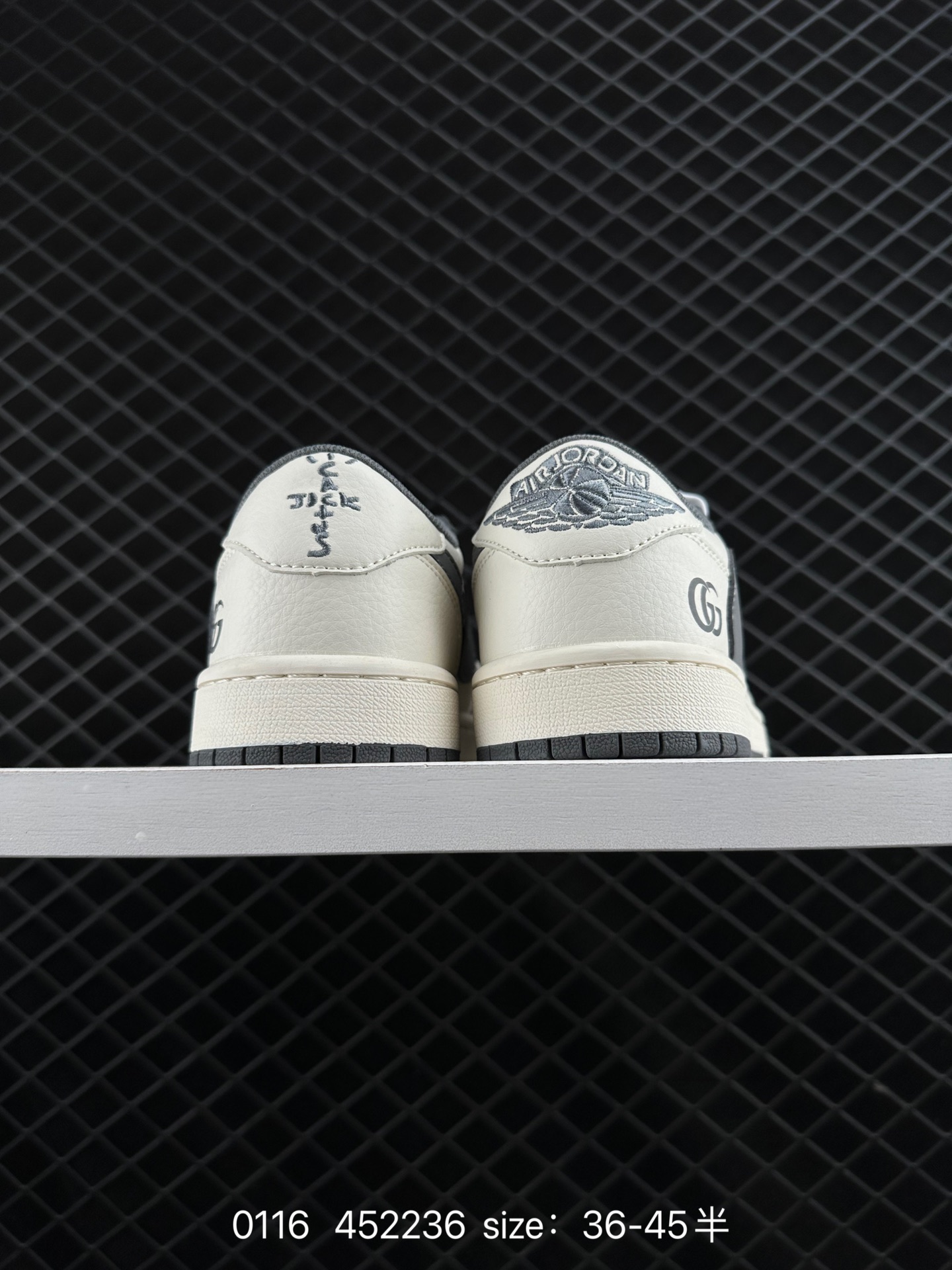 Travis Scott x Air Jordan 1 ” Reverse Mocha “  GUCCI AJ1